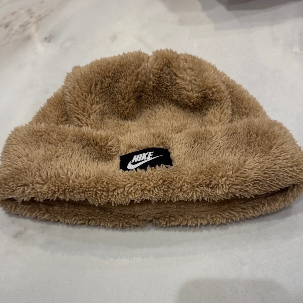 NIKE kids Brown Fleece Beanie - Youth small